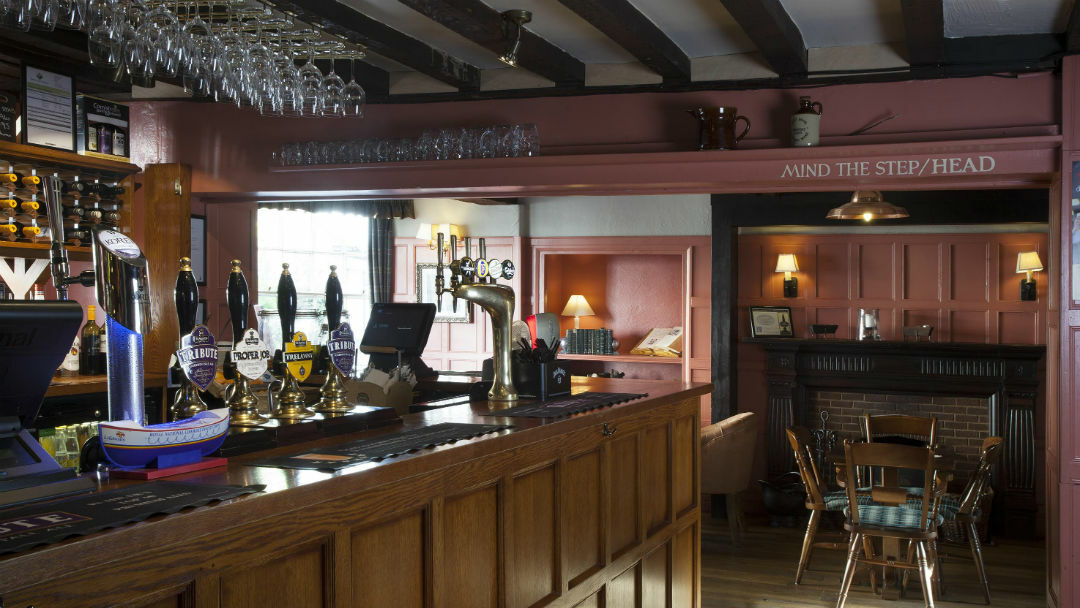 The Globe 4*